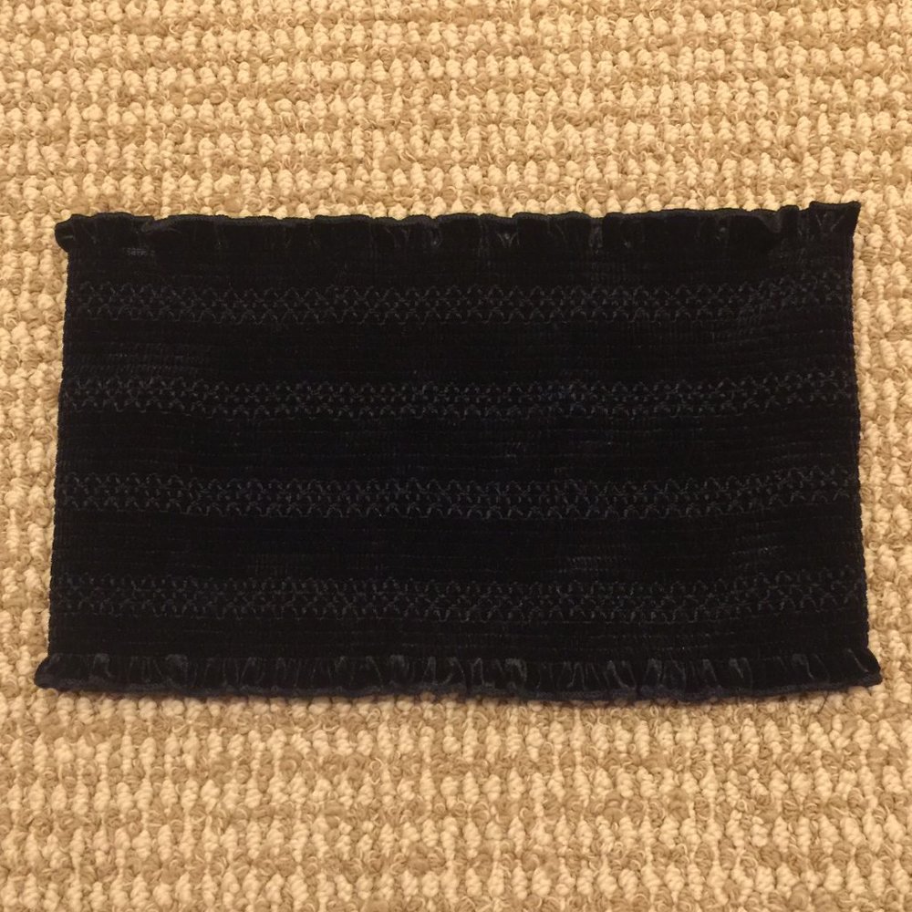 Silence & Noise Black Velvet Bandeau Top M/L - Picture 4 of 9